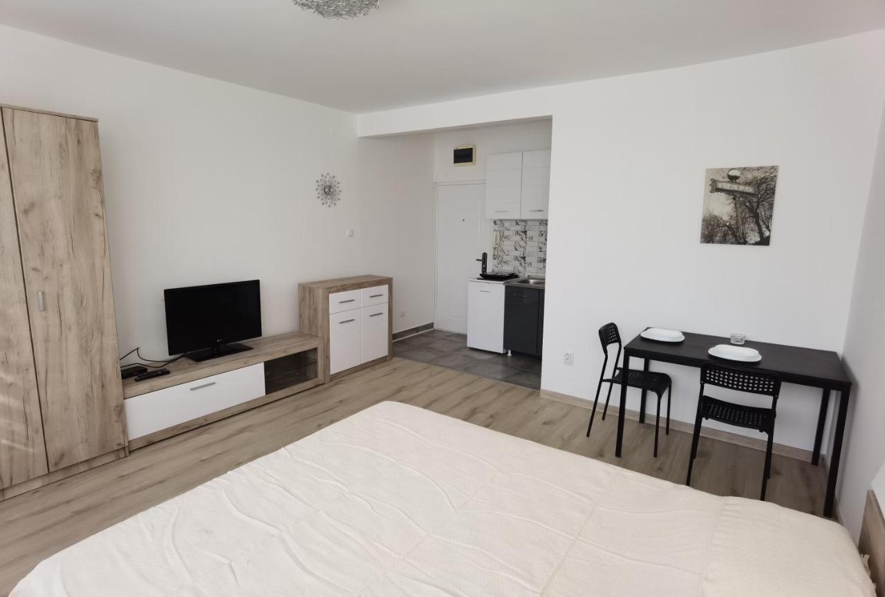 Appartement Apartman Lena Banovo Brdo à Belgrade Extérieur photo