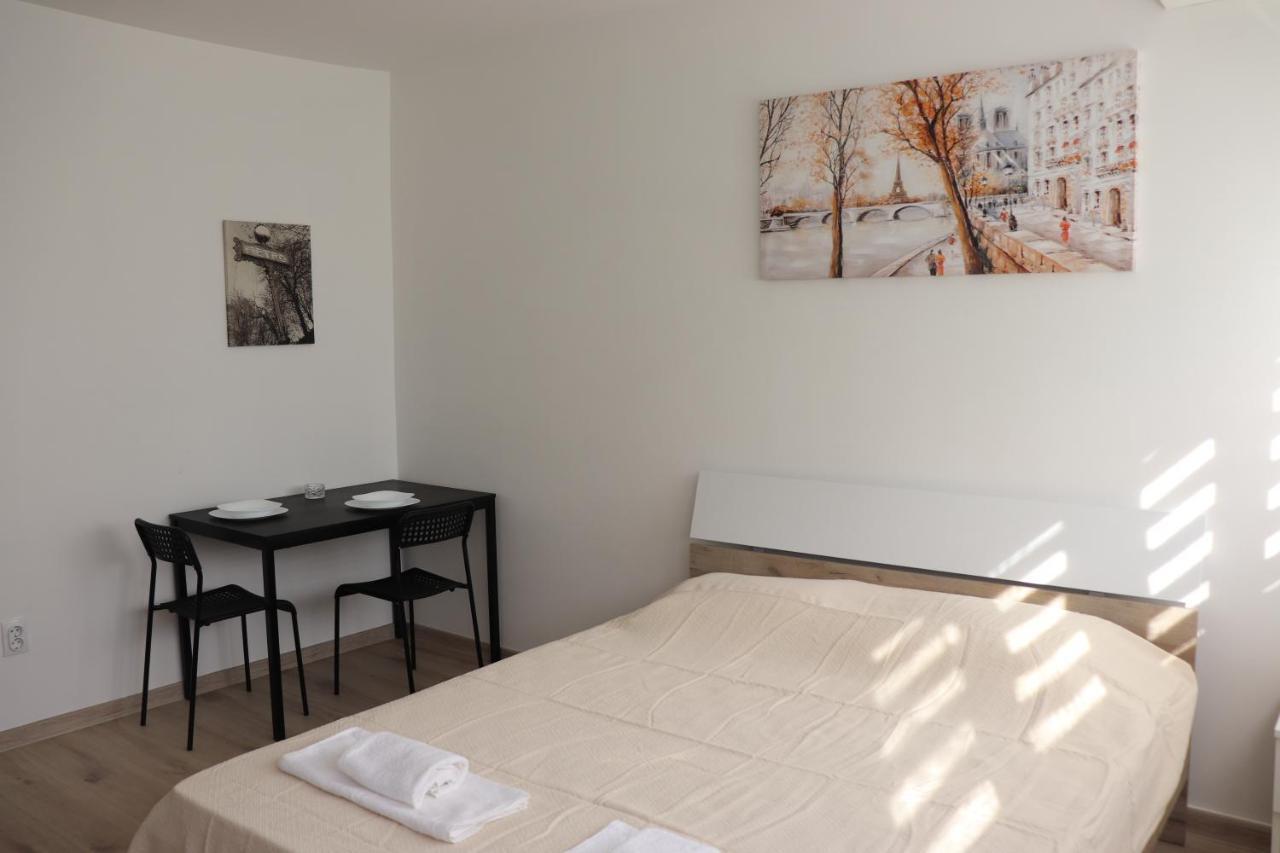 Appartement Apartman Lena Banovo Brdo à Belgrade Extérieur photo